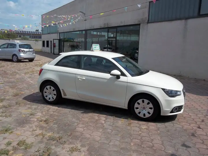 Audi A1 — foto 2