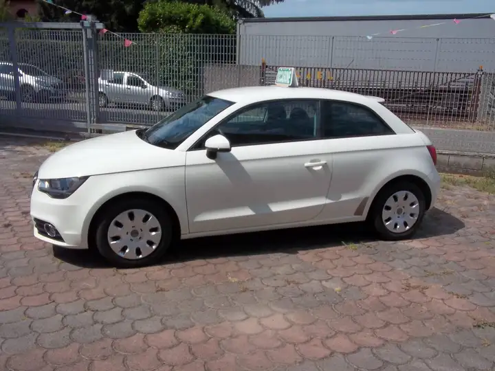 Audi A1 — foto 8