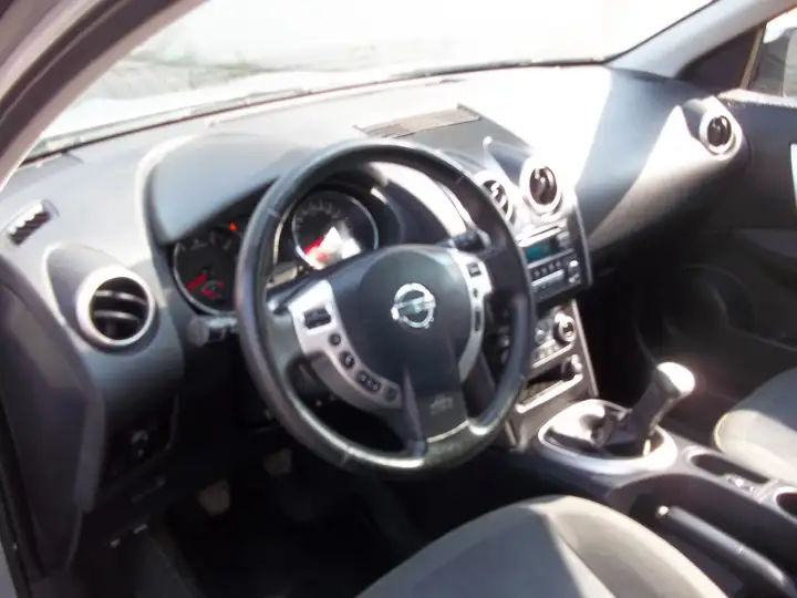Nissan Qashqai — foto 7