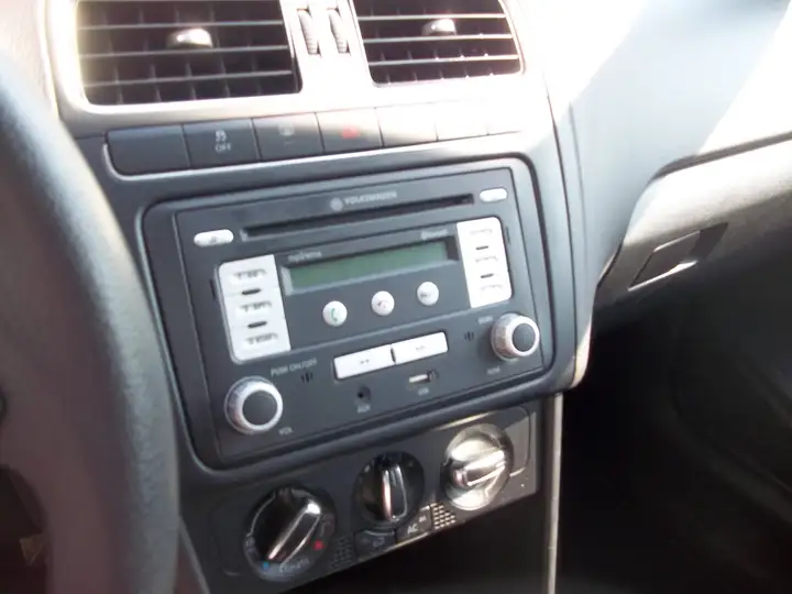 Volkswagen Polo — foto 4