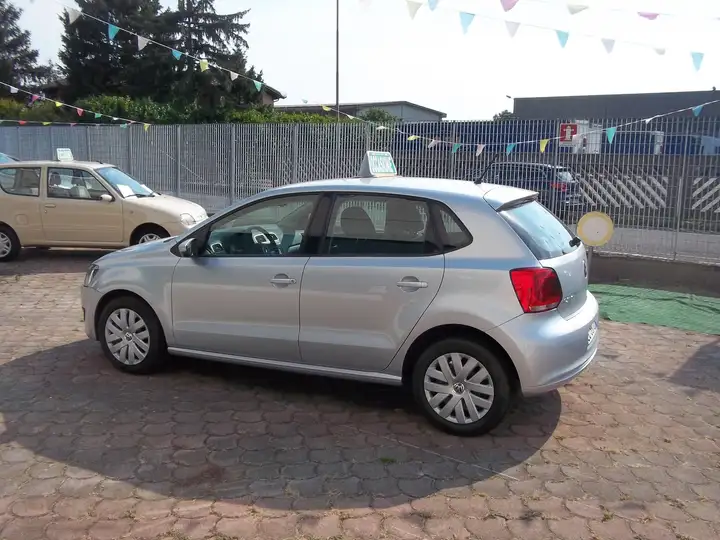 Volkswagen Polo — foto 7