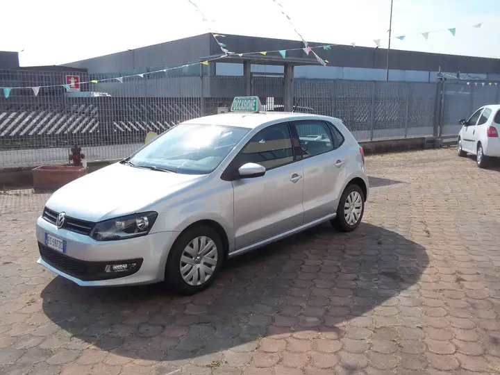 Volkswagen Polo — foto 8
